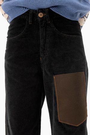 Woolen pocket corduroy pants | black